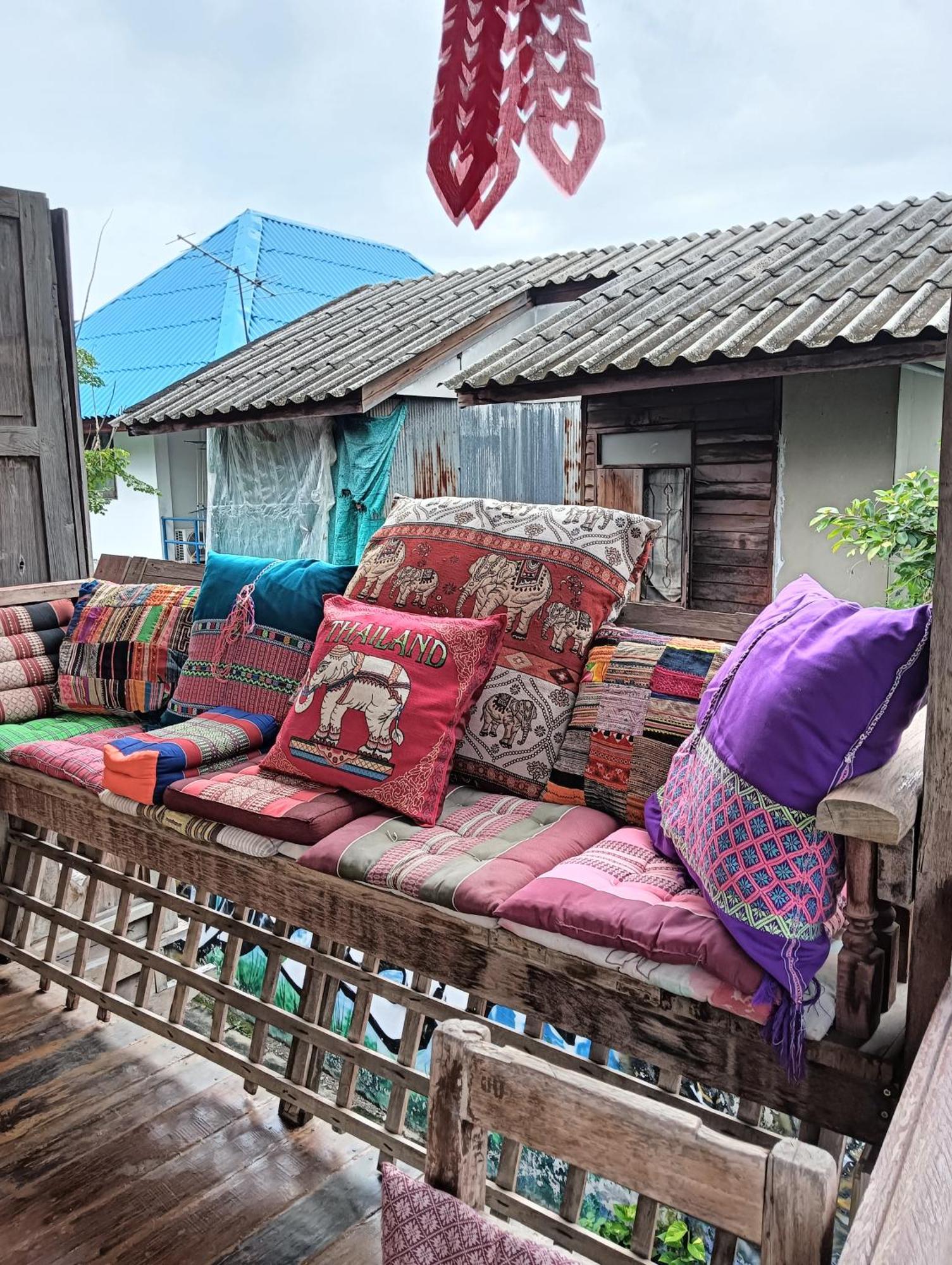 Huen Chiang Man Hostel (Adults Only) Chiang Mai Luaran gambar