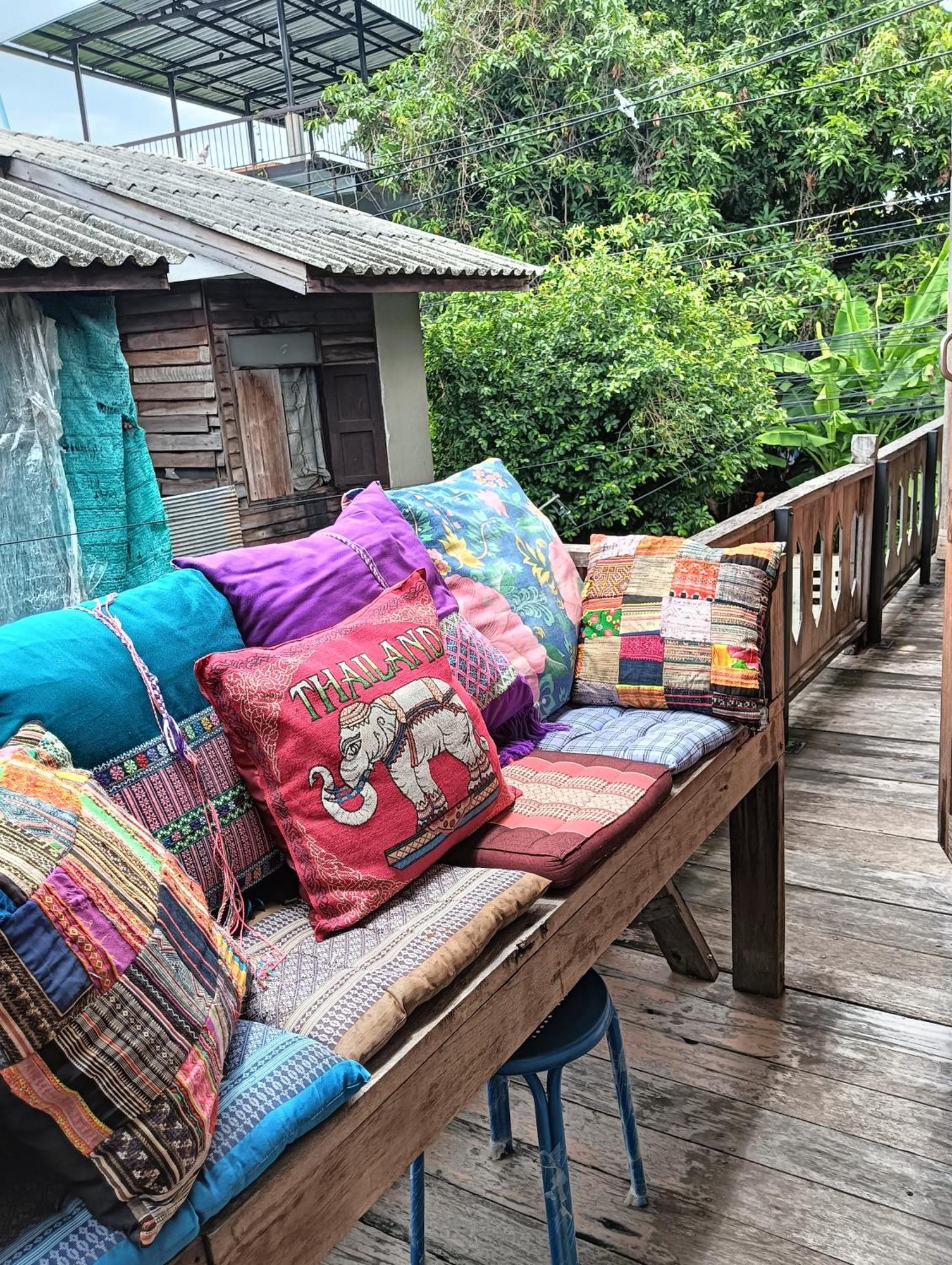 Huen Chiang Man Hostel (Adults Only) Chiang Mai Luaran gambar