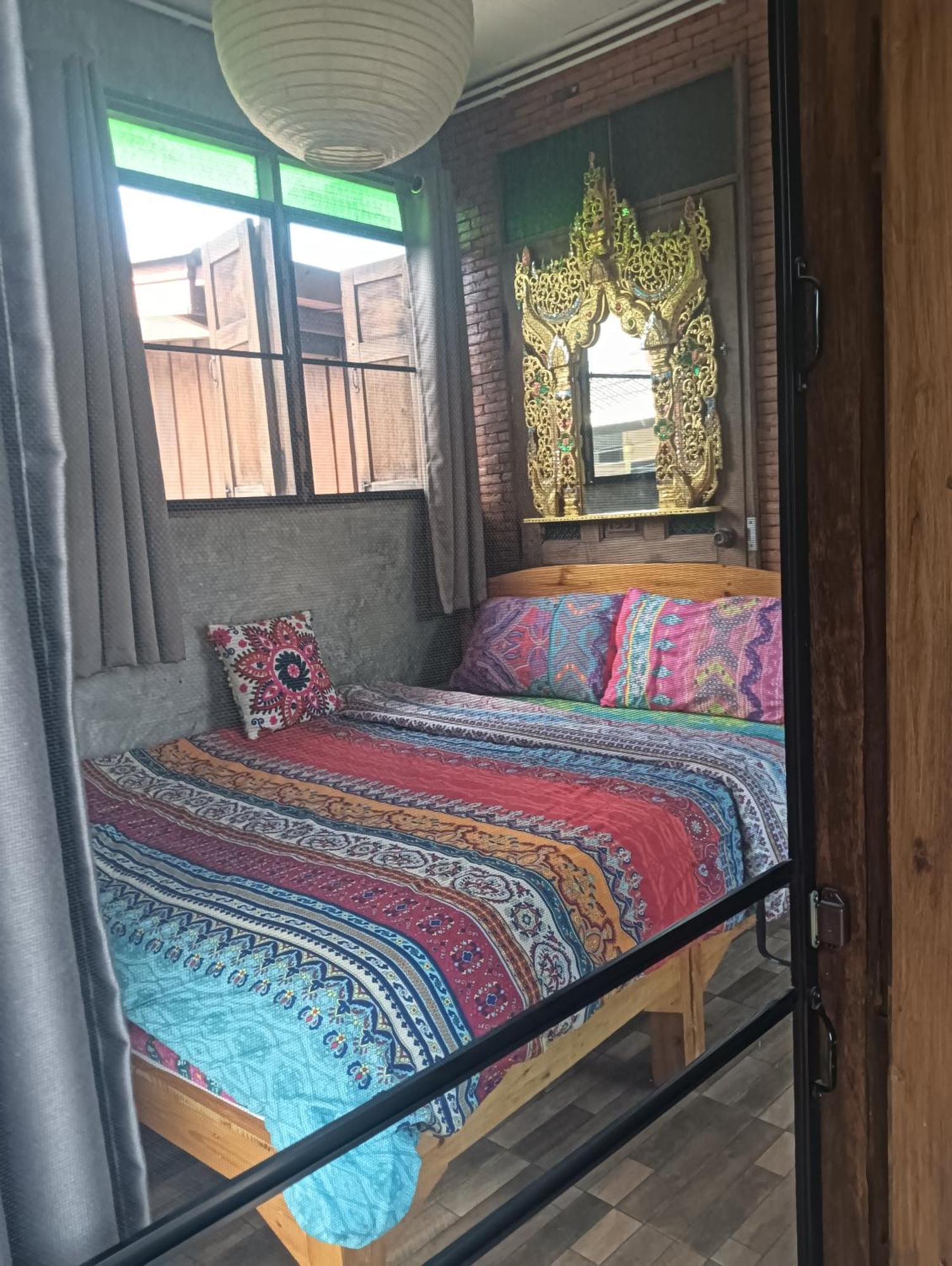 Huen Chiang Man Hostel (Adults Only) Chiang Mai Luaran gambar